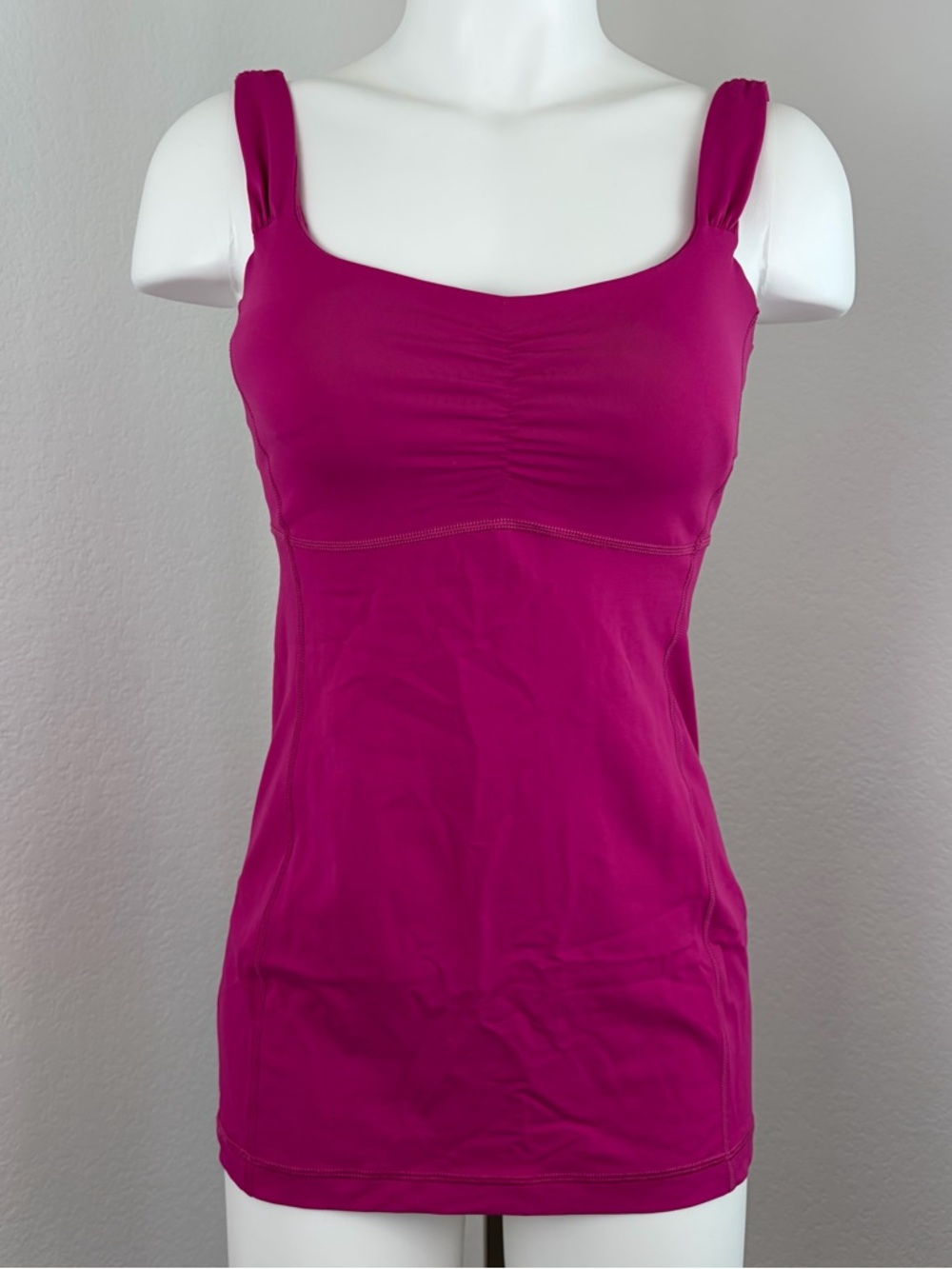 Lululemon Aria Tank II in Raspberry - Picture 3 of 9
